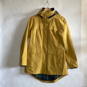 Pendleton woman’s raincoat NWT